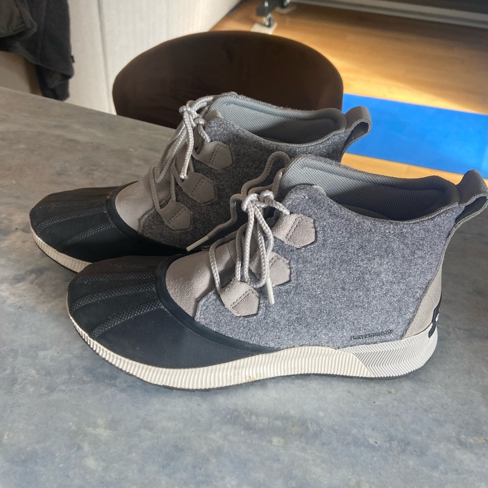 Sorel Light Gray Boots